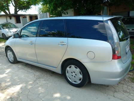 Mitsubishi Grandis