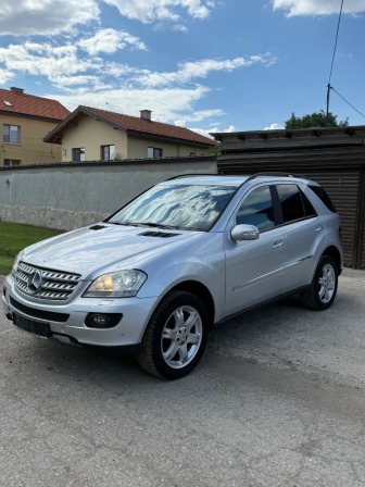 Mercedes-Benz ML 320