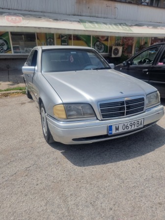 Mercedes-Benz C 250 2.5D avangard