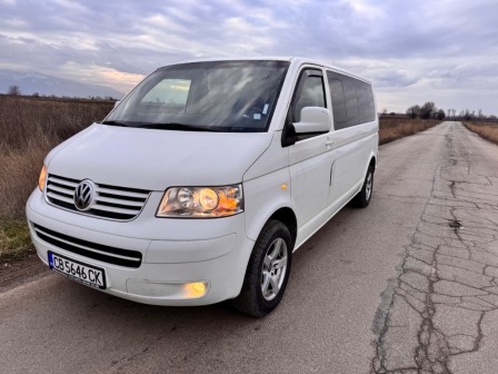 VW T5 Caravelle 2.5D Automatic