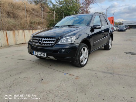 Mercedes-Benz ML 500