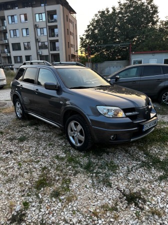 Mitsubishi Outlander 2.4 бензин