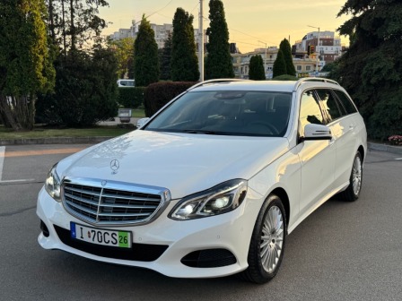 Mercedes-Benz E 220 CDI/4MATIC