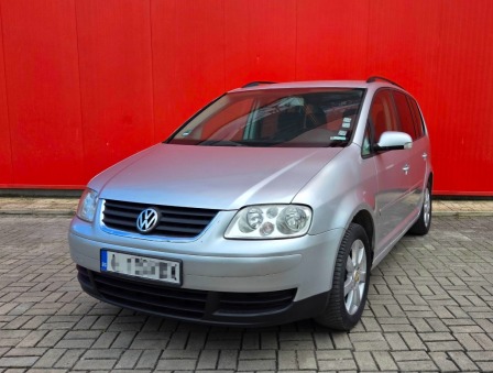 VW Touran 7 Местен 2.0D