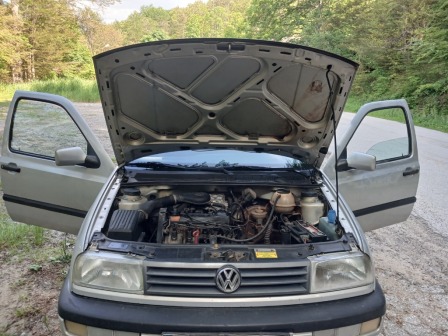 VW Vento 1.8,,90моно