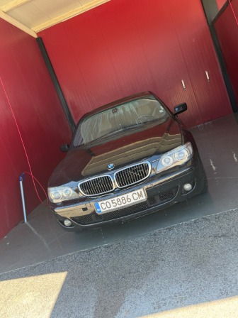 BMW 730