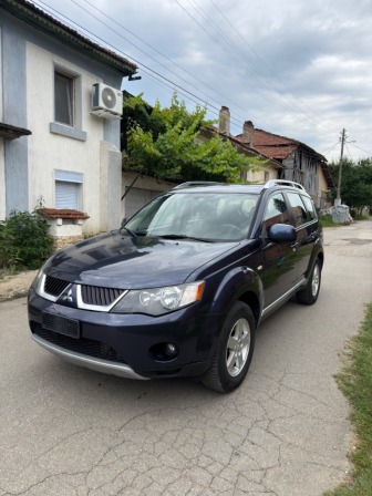 Mitsubishi Outlander 2.0 tdi 140 к.с