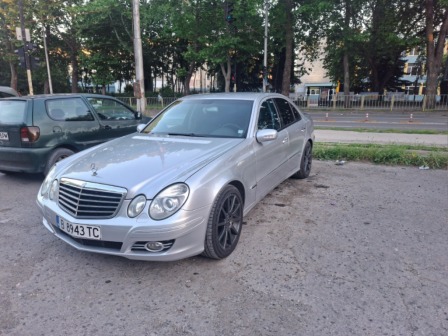 Mercedes-Benz E 320 3.2i