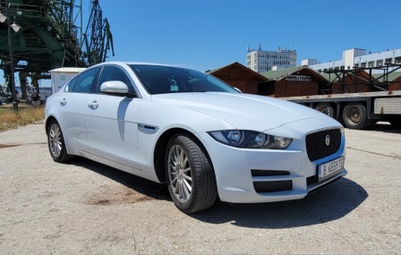 Jaguar XE 2.0D