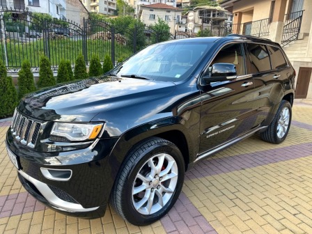 Jeep Grand Cherokee 5.7 HEMI SUMMIT