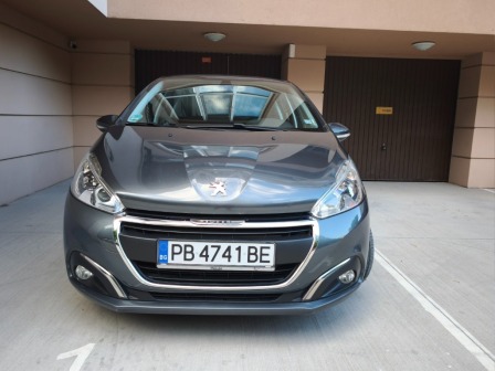 Peugeot 208 1.2i pure tech