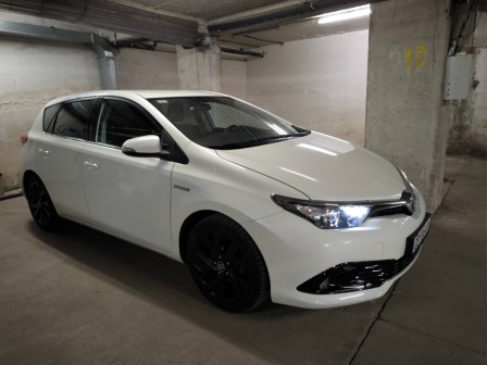 Toyota Auris 1.8 hibrid