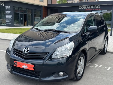 Toyota Verso 2,0 D-4D КОЖА