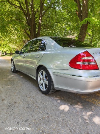 Mercedes-Benz E 270 2.7 CDI