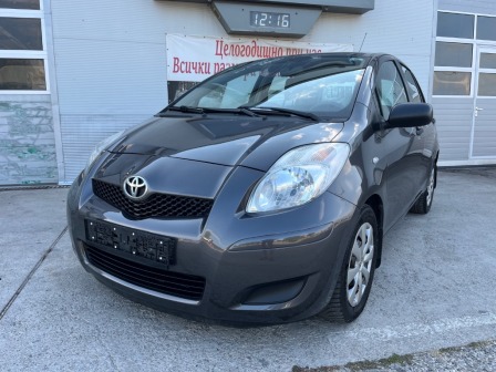 Toyota Yaris 1.3 Feis 6 скор