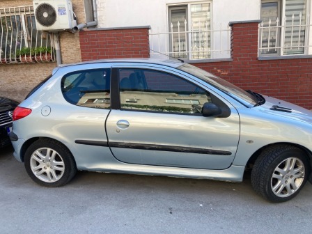 Peugeot 206 1.1