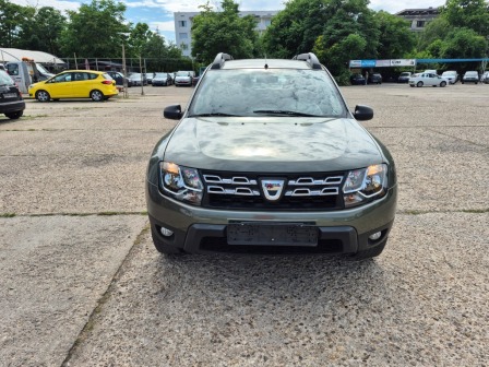 Dacia Duster 4+4 Навигация