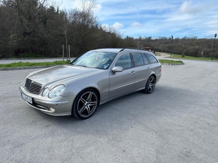 Mercedes-Benz E 320 3.2