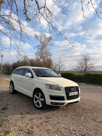 Audi Q7 4.2 TDI S-LINE