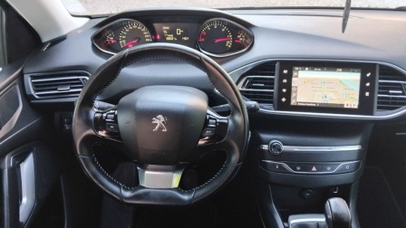 Peugeot 308 SW 1.6HDI 2017 г