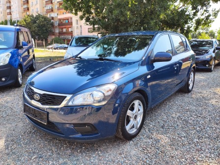 Kia Ceed 1,4i 90кс