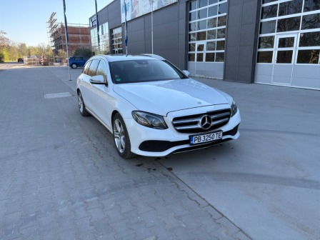 Mercedes-Benz E 350 4MATIC