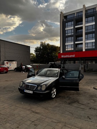 Mercedes-Benz E 270 E270 cdi