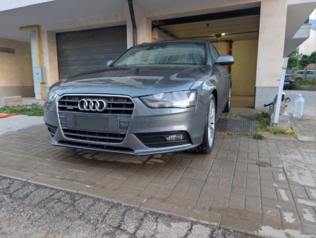 Audi A4 Avant 2.0TDI S-LINE