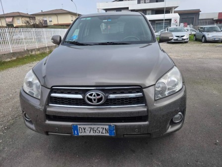 Toyota RAV 4 2.2 D4D 150ks