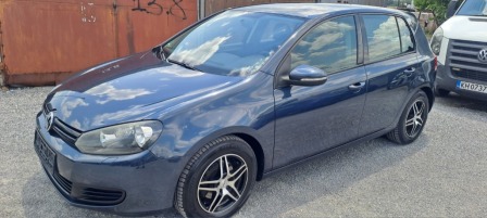 VW Golf 2.0tdi 110k.