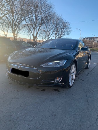 Tesla Model S 555кс.