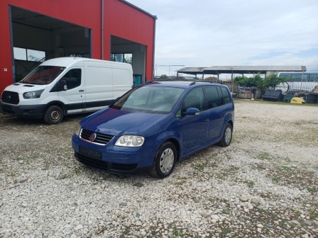 VW Touran 2,0tdi,7места