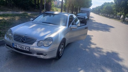 Mercedes-Benz C 180