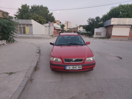 Volvo V40 1.8