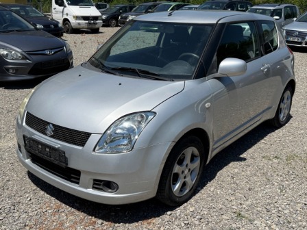 Suzuki Swift 1.3i