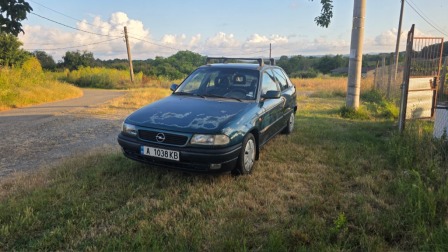 Opel Astra 1.6i