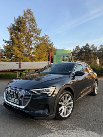 Audi E-tron Бартер