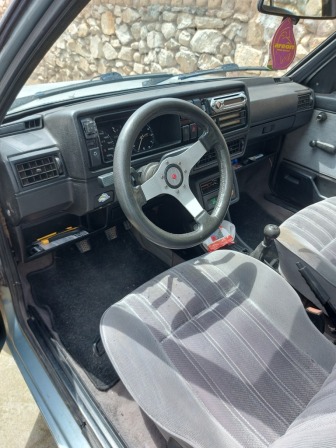 VW Golf 1.6