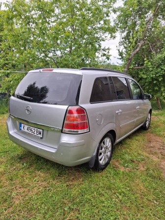 Opel Zafira 1.9дизел