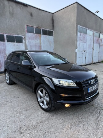 Audi Q7 3.0-233,Q7