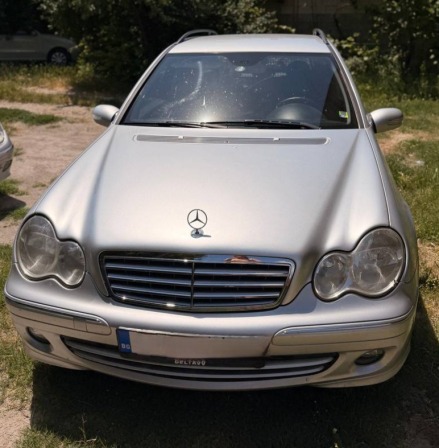 Mercedes-Benz C 220