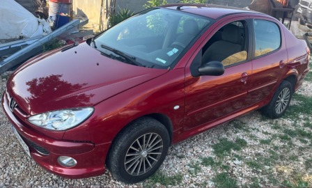 Peugeot 206 1,4+АГУ СЕДАН