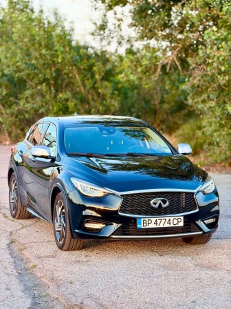 Infiniti Q30 2.2 AWD