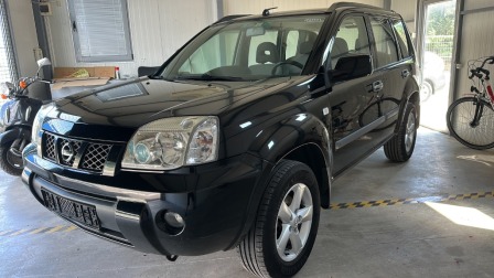 Nissan X-Trail 2.0 бензин