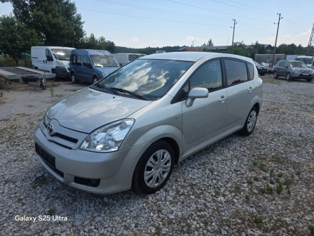 Toyota Corolla Verso 1.8i 7 места