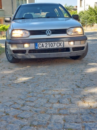 VW Golf 1.6/101/GT