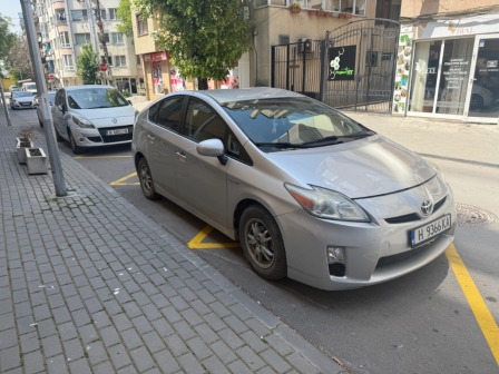 Toyota Prius 1.8 хибрид