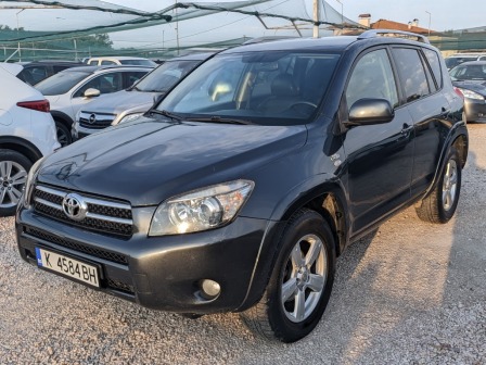 Toyota RAV 4 2,2d4d