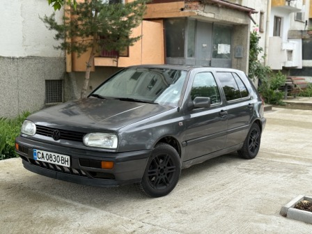 VW Golf 1.8