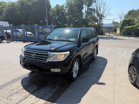 Toyota Land Cruiser 4.5 v8